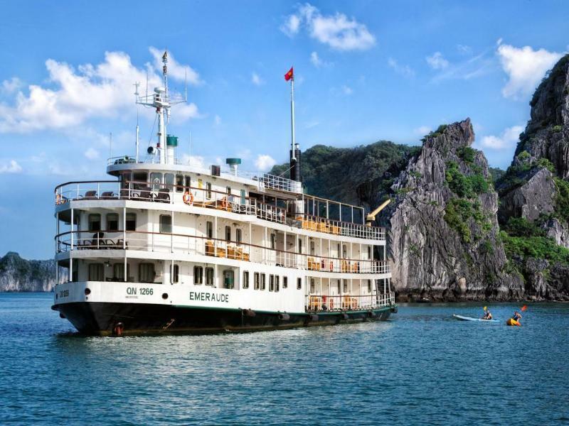 Hotel Emeraude Classic Cruises à Hạ Long Extérieur photo